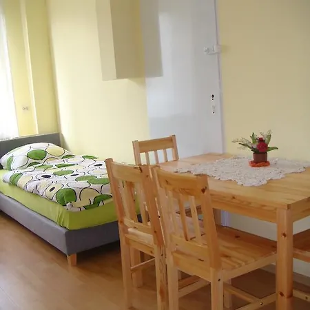 Хостел Omega Ряшів