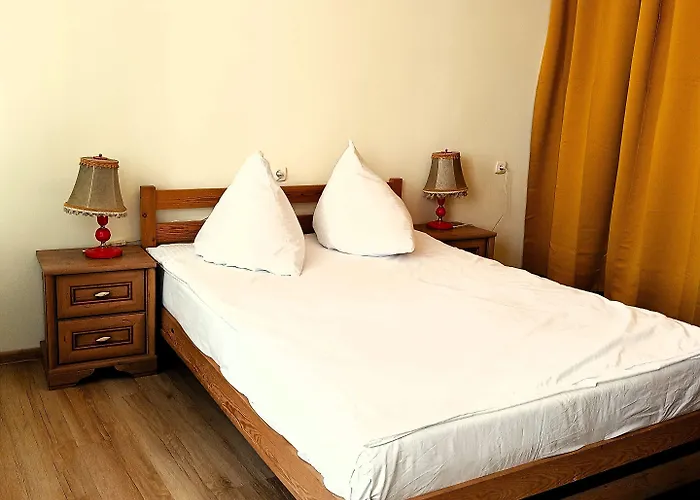 بيت شباب Omega *